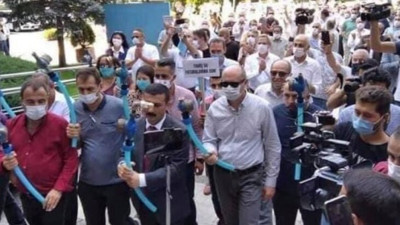 AKP’li Belediyeye karşı protestolar sonuç verdi: İYİ Parti su faturalarını indirdi!