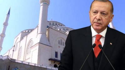 Erdoğan cami hoparlöründen cemaate seslendi
