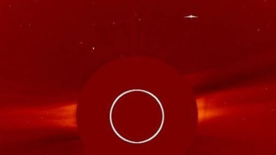 Güneşin çevresinde korkutan keşif! NASA'nın çektiği fotoğrafta fark edildi.