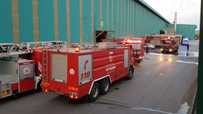 Galvaniz fabrikasında çıkan yangında işçiler tahliye edildi