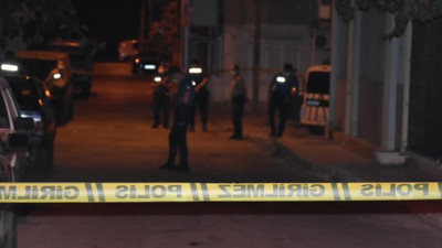 İzmir'de komşuların sözlü kavgası kanlı bitti!