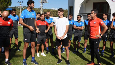 Başakşehir'e transfer olan Ravil, Altınordu'ya veda etti