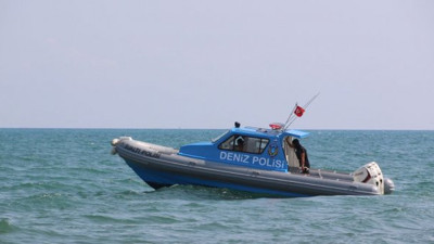 Kurtarılan kişinin suratı büyük şok yaşattı! Sel sularında sürüklenen kişi İstanbul polisini alarma geçirdi