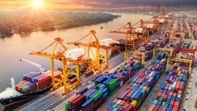 İthalat yüzde 20 arttı dış ticaret açığı yüzde 168 arttı. Hani ihracat artmıştı