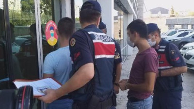 Toprağı kazarken basıldılar