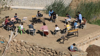 Memleketten EBA manzaraları! Yer Hakkari Ahır üzerinde uzaktan eğitim