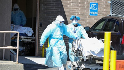 Korona ABD'de can almaya devam ediyor