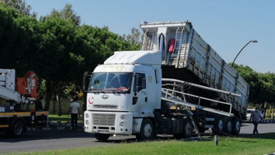 Aniden açıldı, ne olduğunu anlamadan yıktı geçti