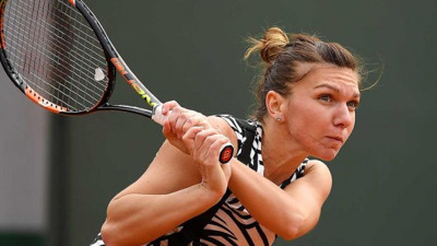 Simona Halep, hayranlarını üzdü