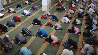 Gazze'de ilk namazlar kılındı