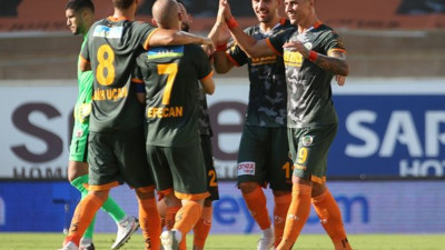 Alanyaspor farka koştu. Hatayspor ilk mağlubiyetini aldı