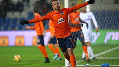 Başakşehir Edin Visca'nın sözleşmesini uzattı