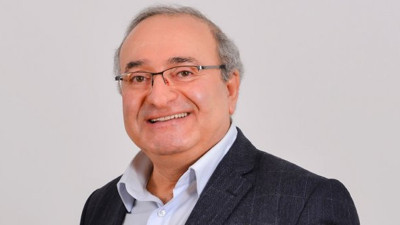 Hava durumu profesöründen yarınki yağış ile ilgili ilginç istek. Herkesin gözü kulağı yağmur ile ilgili açıklamalarda