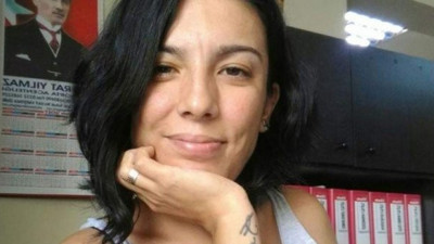 Bugün boşanma davası vardı! Konuşma bahanesiyle genç kadını evinde öldürdü