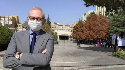 Prof. Dr. Murat Akova ‘gönüllülerde ciddi yan etkiye rastlanmadı’ dedi. Yerli korona aşısının kullanılacağı tarihi açıkladı