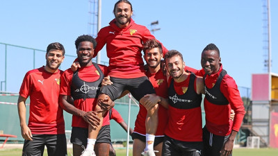 Göztepe'de Fenerbahçe maçı öncesi keyifler yerinde