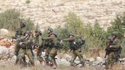 İsrail askerleri Batı Şeria'da 12 Filistinliyi yaraladı