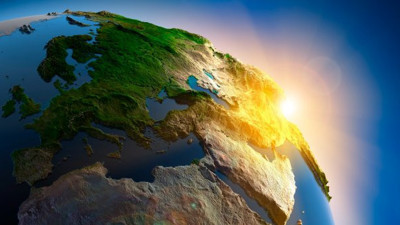 2 bin 400 kilometre hızla Dünya’ya yaklaşıyor. Gelen cismin ne olduğu bilinmiyor