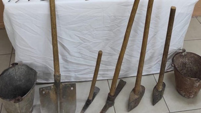 Konya'da kazma kürek define ararlarken yakalandılar