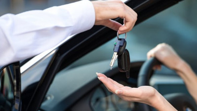 İkinci el otomobil satışında büyük tuzak. Aman bu oyuna gelmeyin: Önümüzdeki günlerde ne olacağını da açıkladılar