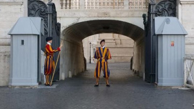 Vatikan'da korona şoku