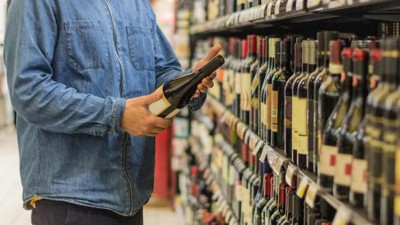 Ekonomist Ozan Bingöl sahte içki ölümlerimim nedenini ÖTV ile açıkladı