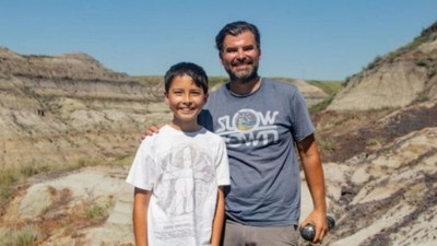 Yürüyüşe çıkan çocuk 69 milyon yıl öncesine gitti. Bulduğu şeyi görünce donup kaldı