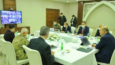 İçişleri Bakanı Süleyman Soylu’dan valilerle kritik korona görüşmesi