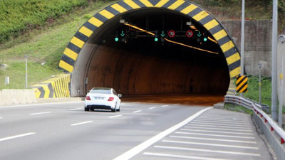 3 gün önce kapatılan Bolu Dağı Tüneli geçici olarak açıldı