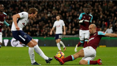 Nefes kesen maçta Tottenham galibiyeti son anda kaçırdı