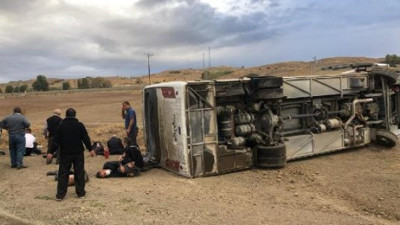 Şoför kontrolü kaybetti. Onlarca kişi vardı