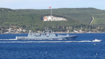 Çanakkale Boğazı'ndan Rus savaş gemisi geçti