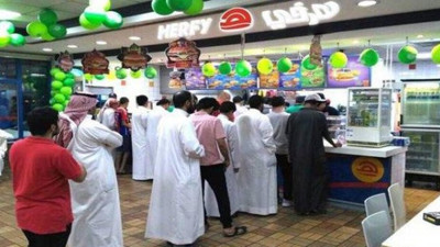 Türkiye’de onlarca markanın sahibi Arap firması Türk ürünlerine boykot başlattı. İşte Arapların sahibi olduğu markaların listesi. Türk burgerini Yunan burgeri yaptılar