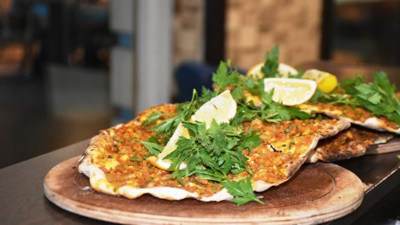 Malatya'da kıymalı lahmacun tarihe karıştı. Farklı lezzet önce şaşırttı sonra beğenildi