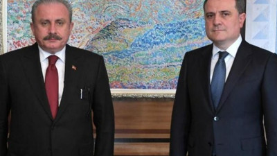 TBMM Başkanı Şentop, Azerbaycan Dışişleri Bakanı Bayramov ile bir araya geldi
