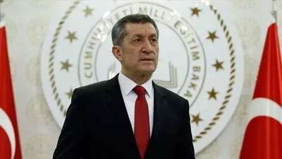 Milli Eğitim Bakanı Ziya Selçuk'tan uyarı: Bu artık bir rica değil
