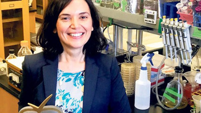 Yaşlanmaya karşı savaşan Türk bilim insanı gençlik iksirini buldu. Artık kimse yaşlanmayacak