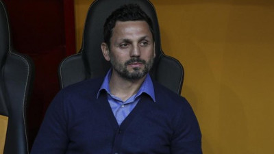 Fenerbahçe teknik direktörü Erol Bulut, ilk yarı bitiminde soyunma odasında ne söylediğini açıkladı