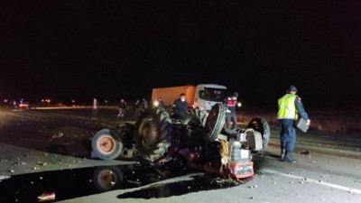 Konya'da traktöre bir kamyon çarptı başka kamyon traktör sürücünün üzerinden geçti