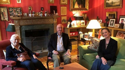 Belçika’nın eski kralı Albert kızı ile sonunda bir araya geldi