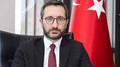 Fahrettin Altun'dan Fransa'daki saldırı için kınama mesajı
