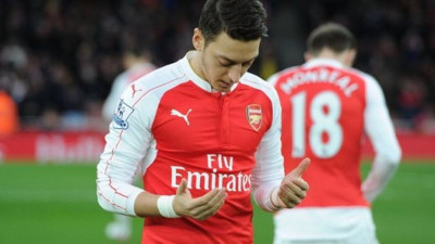 Mesut Özil'den İslam'da teröre yer yok mesajı