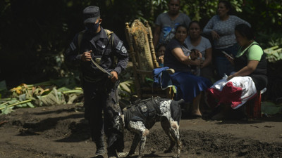 Heyelan 35 kişiyi yuttu, 7 kişiyi öldürdü