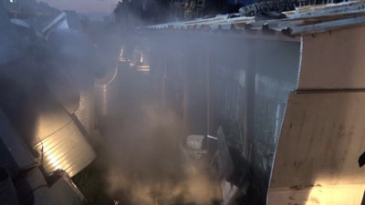 Kauçuk fabrikasında korkutan yangın