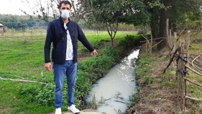 Renk değiştiren dere şaşkına çevirdi