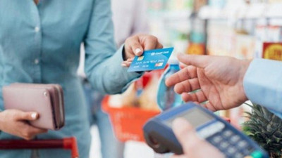 Resmi Gazetede yayınlandı... Kredi kartı kullananlara kötü haber! Merkez Bankası faiz oranlarını arttırdı