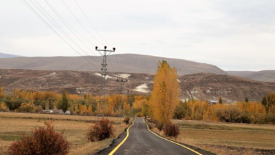 Türkiye'nin sakin kenti, renkleri ile büyülüyor