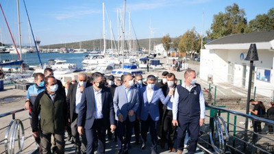 Cumhurbaşkanı Yardımcısı Fuat Oktay Seferihisar'ı ziyaret etti