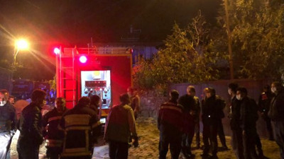 Kayseri'deki yangında çatı çöktü. 1 kişi öldü