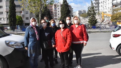 Deprem değil kolonları kesen açgözlü marketçiler öldürür. İzmir depremindeki acı gerçek. Erbek Apartmanı 9 kişiye mezar olmuştu